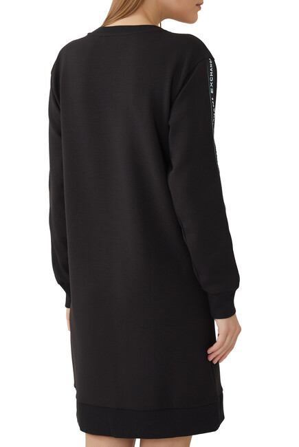فستان برقعة شعار الماركة بتصميم قزحي